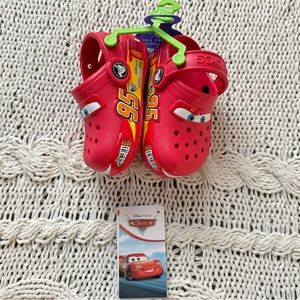 CROCS | DISNEY AND PIXAR CARS' LIGHTNING MCQUEEN CLOG